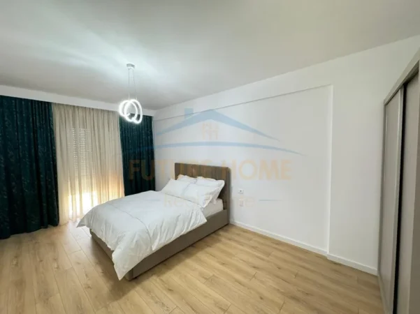 Tirane, shitet apartament 2+1+2, Kati 7, 111 m² 258.000 € (Ish-Parku)