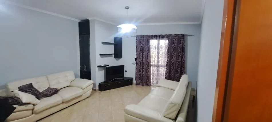 Tirane, jepet me qera apartament 1+1 Kati 6, 64 m² 420 € (RRUGA KONGRESI I MANASTIRIT)