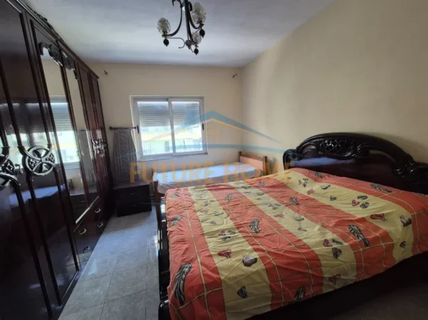 Tirane, jepet me qera apartament 1+1+Ballkon Kati 5, 63 m² 470 € (21 Dhjetori)
