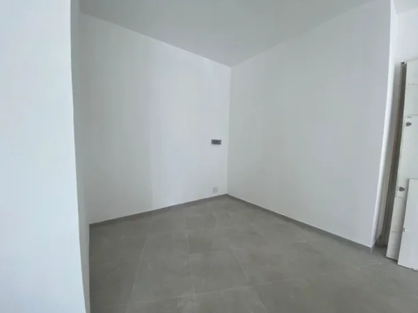 Tirane, jepet me qera dyqan Kati 0, 1.200 € (Shkolla Osman Myderizi)