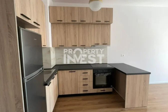 Tirane, jepet me qera apartament 1+1 Kati 5, 65 m² 350 € (Ali Demi)