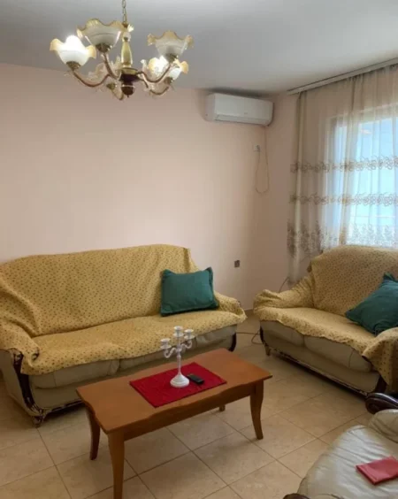 Tirane, jepet me qera apartament 2+1 Kati 5, 60 m² 11.600 € (Rruga Bardhok Biba)