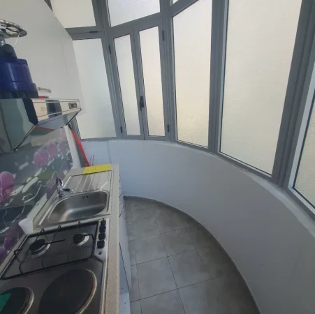 Tirane, jepet me qera garsonier Kati 1, 35 m² 300 € 