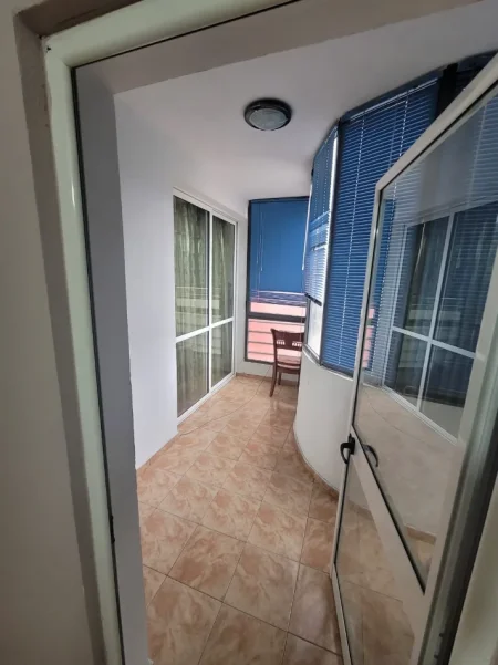 Tirane, jepet me qera apartament 1+1 Kati 3, 65 m² 500 € (Don Bosko)