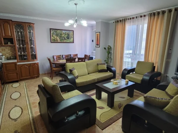 Tirane, jepet me qera apartament 1+1 Kati 3, 65 m² 500 € (Don Bosko)