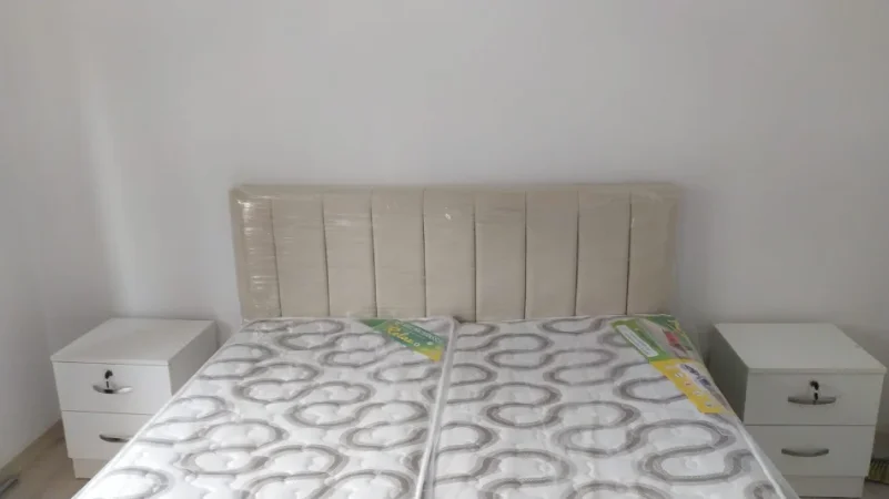 Tirane, jepet me qera 1+1 Kati 3, 55 m² 500 € 