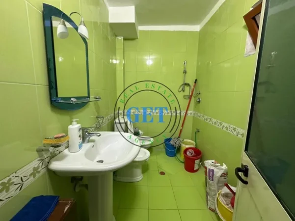 Durres, jepet me qera apartament 1+1 Kati 2, 55 m² 300 € (Vala Park)