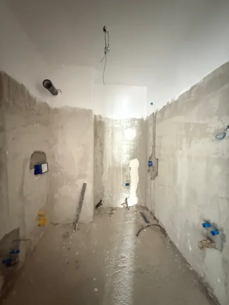 Tirane, shitet apartament 2+1 Kati 5, 123 m² 185.400 € (Shkoze)