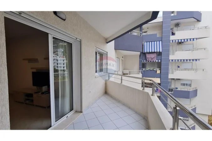 Vlore, shitet apartament 1+1 Kati 4, 71 m² 135.000 € (Lungomare, Vlorë)