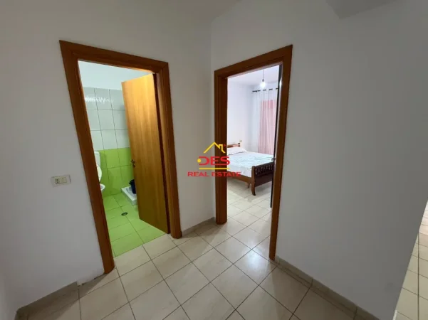 Vlore, jepet me qera apartament 1+1+Ballkon Kati 2, 70 m² 320 € (Orikum)
