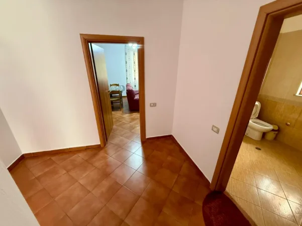 Tirane, jepet me qera apartament 1+1 Kati 1, 65 m² (ASTIR)
