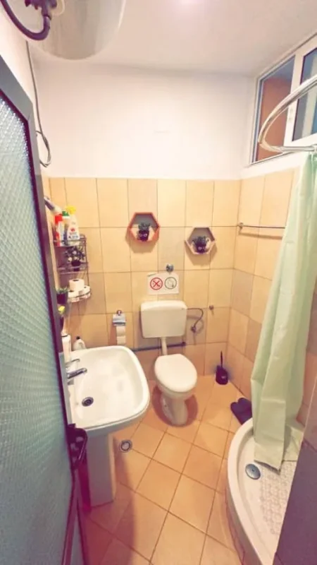 Tirane, jap me qera garsonier 2 Katshe Kati 2, 40 m² 310 € (ish Atsh)