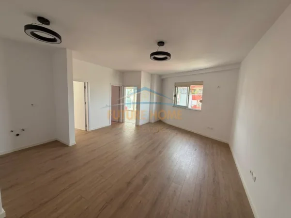 Tirane, shitet apartament 2+1 Kati 3, 93 m² 174.999 € (Kodra e Diellit)