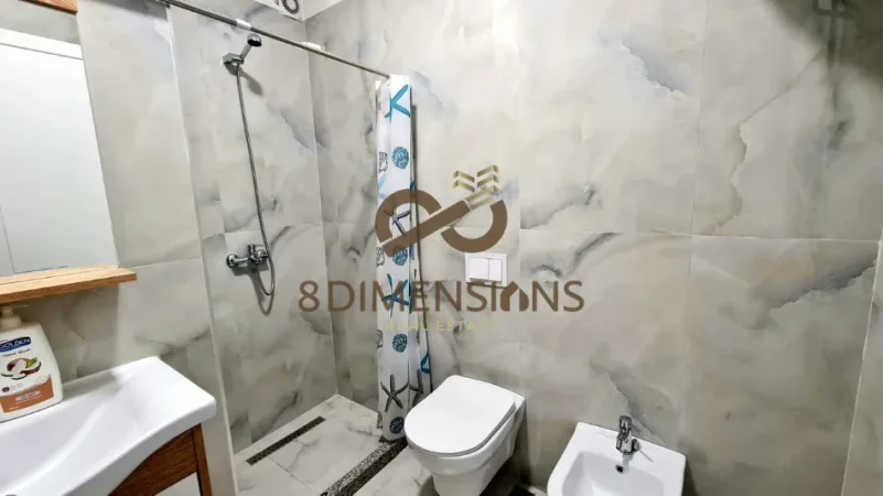 Tirane, jepet me qera apartament 1+1 Kati 7, 64 m² 450 € (porcelan)  D8241A-101