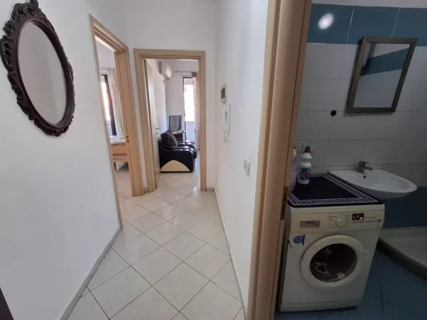 Tirane, jepet me qera apartament 1+1 Kati 7, 56 m² 350 € (ASTIR)