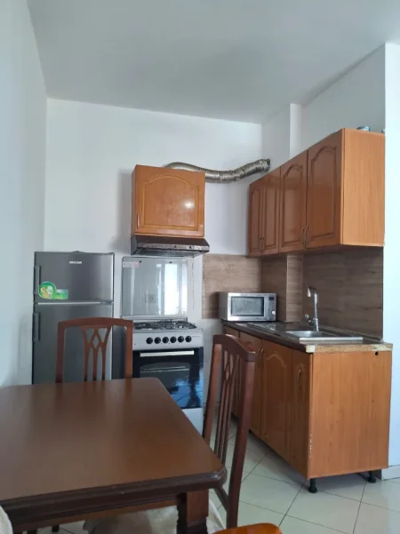 Tirane, jepet me qera apartament 1+1 Kati 7, 56 m² 350 € (ASTIR)