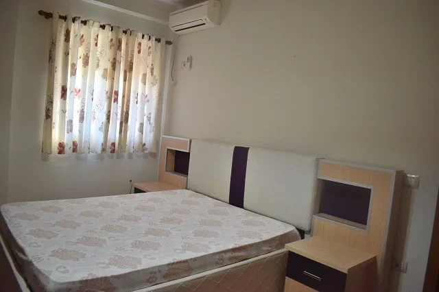 Tirane, jepet me qera apartament 3+1+Ballkon Kati 2, 100 m² 600 € (RRUGA 5 MAJI)