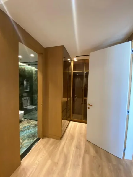 Tirane, jap me qera Vile 3+1 , 312 m² 5.000 € (Vilë 3-katëshe me qera, Luminor Residence)