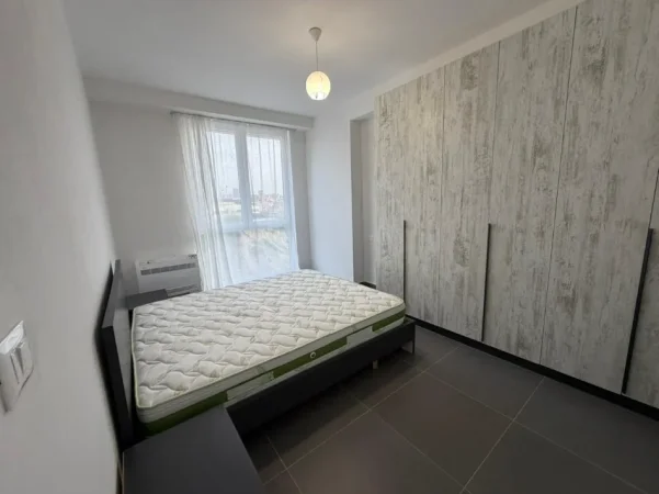 Tirane, jepet me qera apartament 2+1 Kati 2, (5 MAJI)