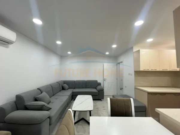 Tirane, jepet me qera apartament 2+1+Ballkon Kati 2, 62 m² (rruga kongresi i manastirit)