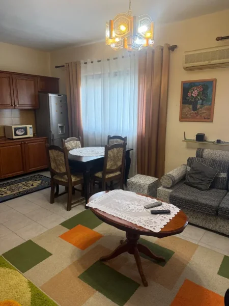 Tirane, jepet me qera apartament 2+1 Kati 3, Tufine