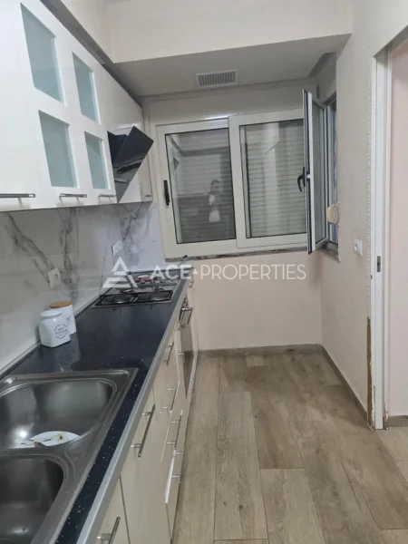 Durres, jepet me qera apartament 2+1 Kati 3, 86 m² 530 € (Bashkia,Durres)