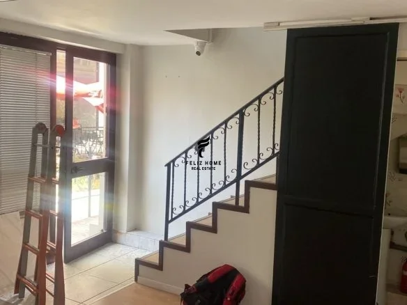 Tirane, jepet me qera dyqan Kati 0, 32 m² 550 € (RRUGA E DURRESIT)