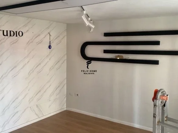 Tirane, jepet me qera dyqan Kati 0, 32 m² 550 € (RRUGA E DURRESIT)