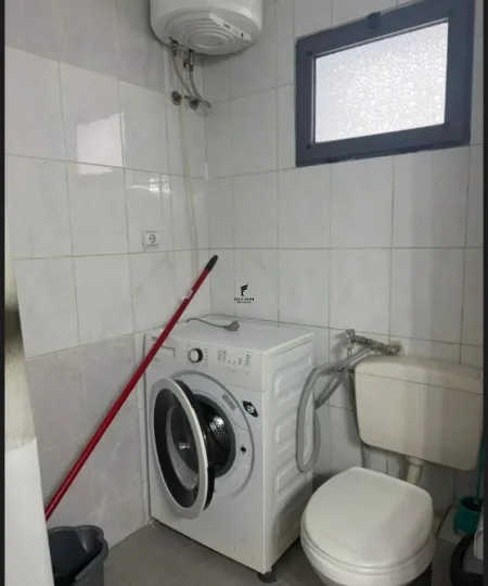 Tirane, jepet me qera apartament Kati 2, 30 m² 400 € (VASIL SHANTO)