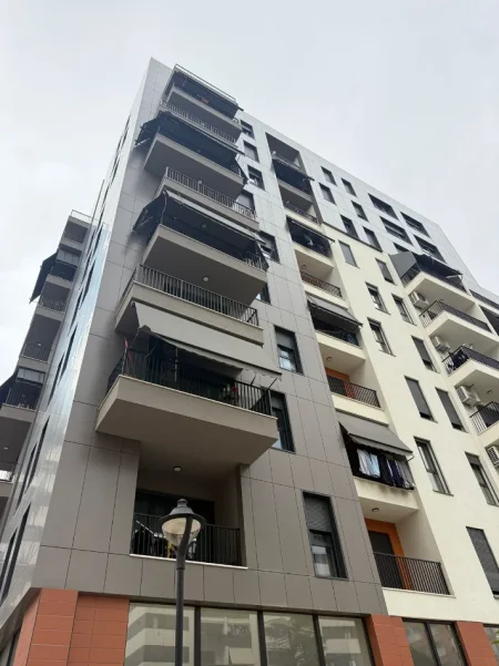 Tirane, shitet apartament 2+1+Aneks+Ballkon Kati 6, 112 m² 214.000 €
