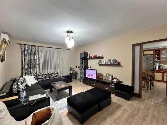 Tirane, shitet apartament 3+1 Kati 4, 120 m² 180.000 € (ALI DEMI)