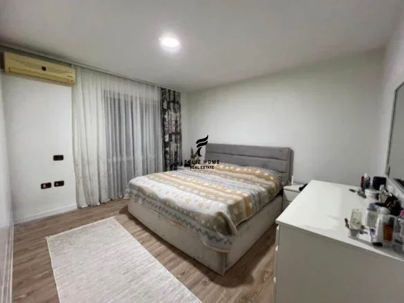 Tirane, shitet apartament 3+1 Kati 4, 120 m² 180.000 € (ALI DEMI)