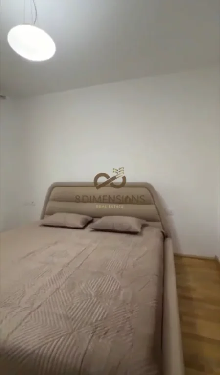 Tirane, jepet me qera 2+1 Kati 5, 98 m² 1.000 € (rruga sales)