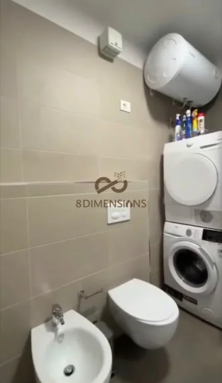 Tirane, jepet me qera 2+1 Kati 5, 98 m² 1.000 € (rruga sales)