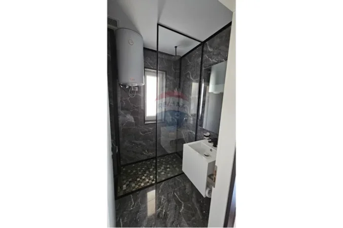 Lezhe, shitet apartament 1+1 Kati 4, 100.001 € 