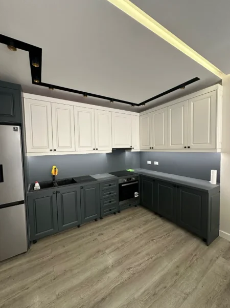 Tirane, shitet apartament 3+1 , 127 m² 220.000 € (Astir)