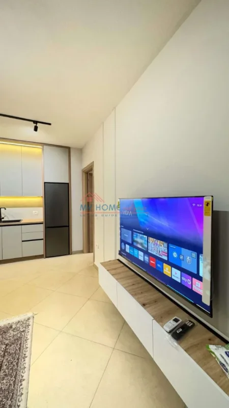 Tirane, jepet me qera apartament 2+1+Ballkon Kati 1, 90 m² 750 € (Liqeni i Thate)