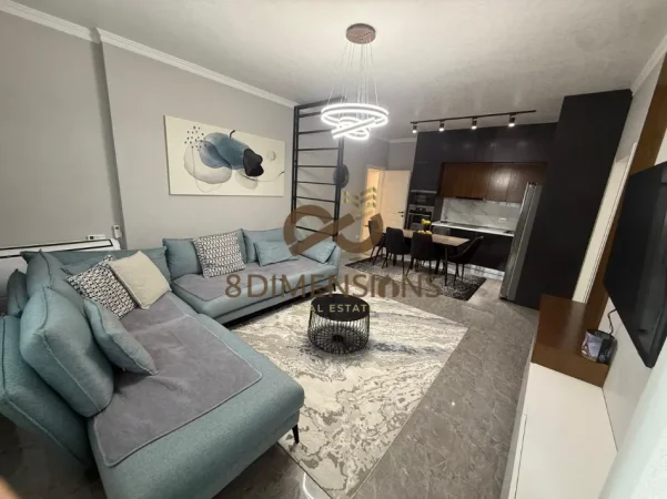 Tirane, jepet me qera apartament 2+1+Ballkon Kati 4, 120 m² 700 € (teg)