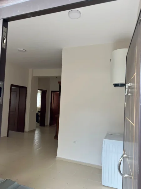 Tirane, jepet me qera nga Pronari, pa-komision apartament 2+1 Kati 0, 115 m² 450 € (Bajram Allaraj)