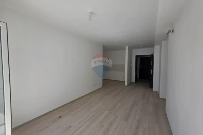 Tirane, jepet me qera apartament 2+1+Ballkon , 112 m² 320 € 