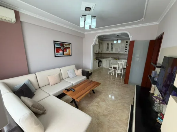 Tirane, jepet me qera apartament 2+1 Kati 5, 700 € (Ali Demi)