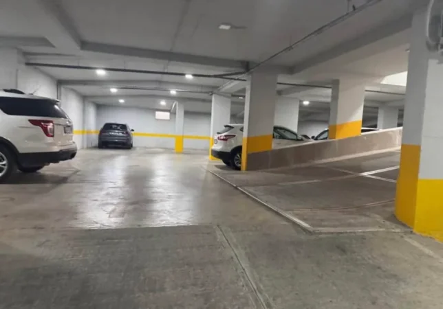 Tirane, shitet nga Pronari, pa-komision garazh | post parkimi Kati -1, 21 m² 37.000 € (Pazari i Ri)