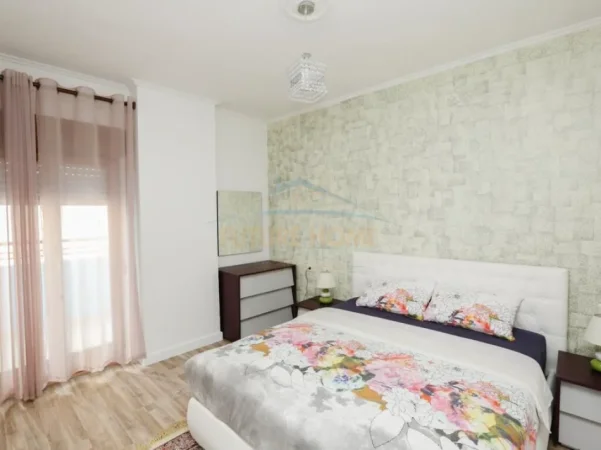 Tirane, shitet apartament 3+1 Kati 16, 157 m² (9 KATESHET)