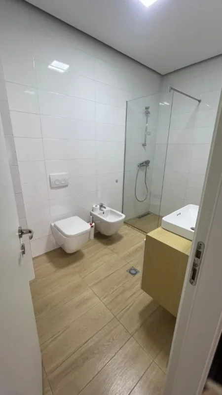 Tirane, shitet apartament 2+1 Kati 2, 109 m² 327.000 € 