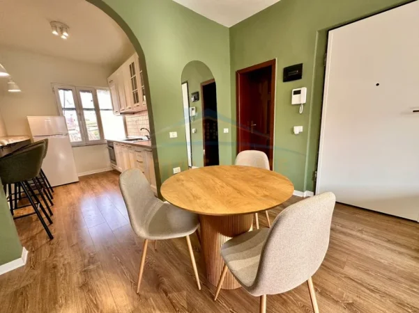 Tirane, shitet apartament 1+1 Kati 3, 73 m² 240.000 € (rruga e durresit)