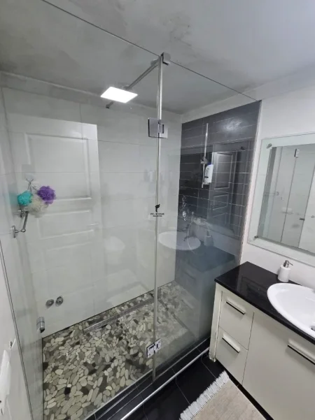 Tirane, shitet apartament 3+1 Kati 7, 140 m² 350.000 € (21 DHJETORI)
