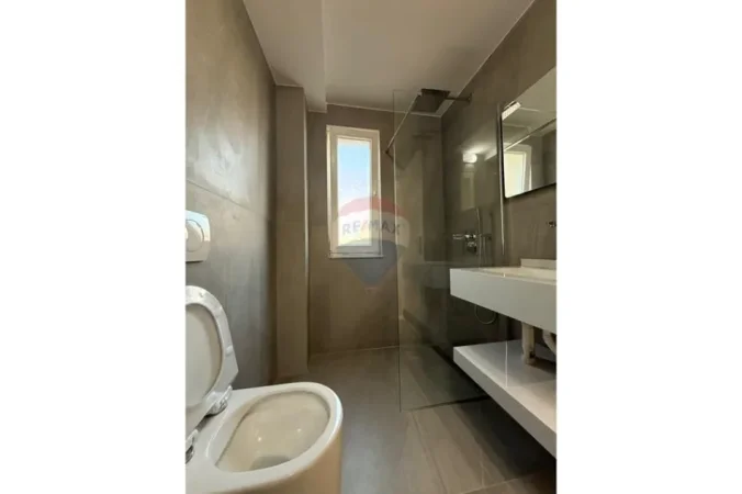 Tirane, shitet apartament 1+1 Kati 4, 53 m² 149.000 € (Selvia)