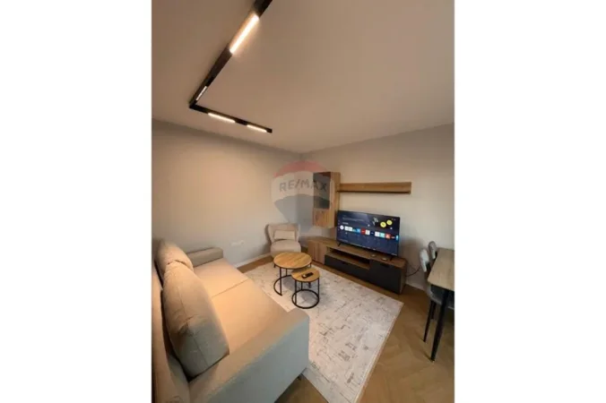 Tirane, shitet apartament 1+1 Kati 4, 53 m² 149.000 € (Selvia)