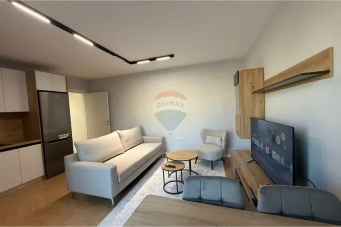 Tirane, shitet apartament 1+1 Kati 4, 53 m² 149.000 € (Selvia)