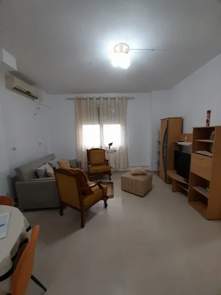 Tirane, jepet me qera apartament 1+1 Kati 1, 60 m² 500 € (DON BOSKO)